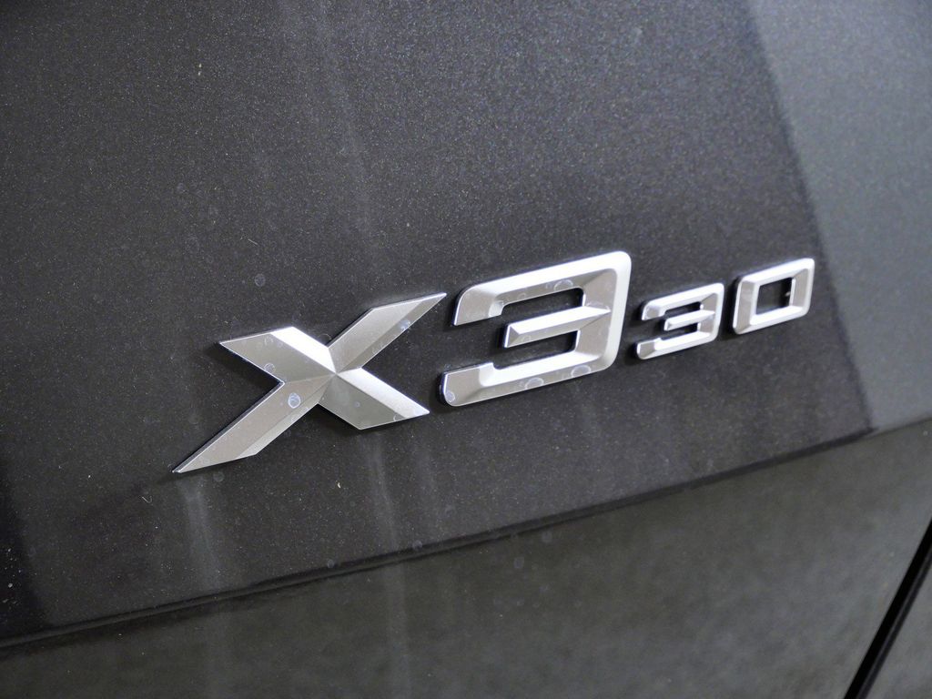 Thumbnail: 2026 BMW X3 - 22