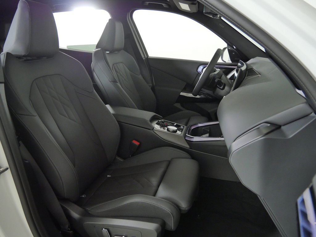 Thumbnail: 2026 BMW X3 - 10