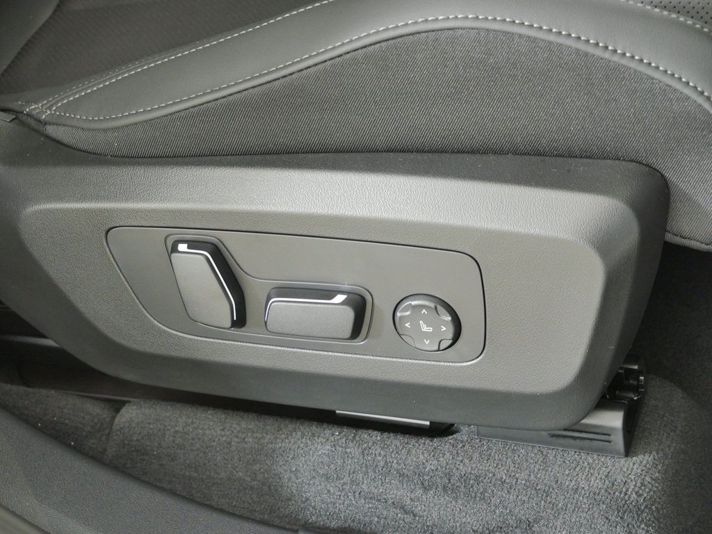 Thumbnail: 2026 BMW X3 - 30