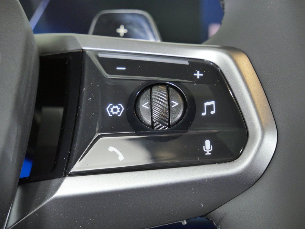 Thumbnail: 2026 BMW X3 - 44