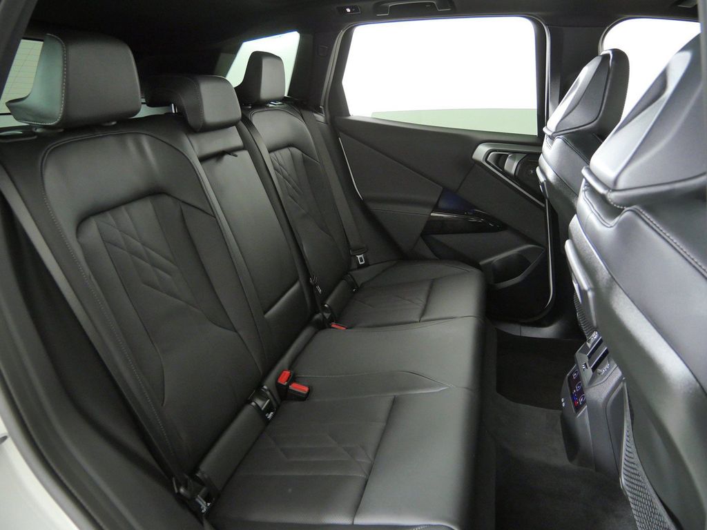 Thumbnail: 2026 BMW X3 - 33