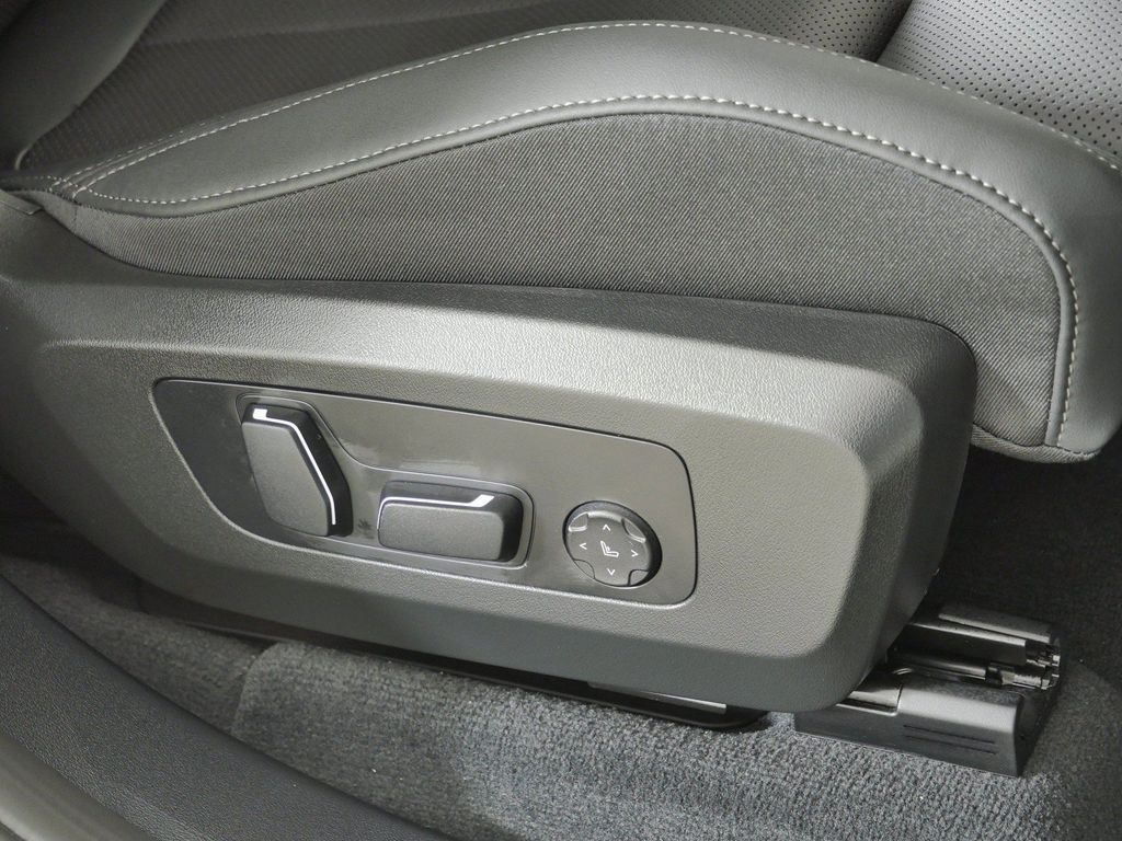 Thumbnail: 2026 BMW X3 - 30