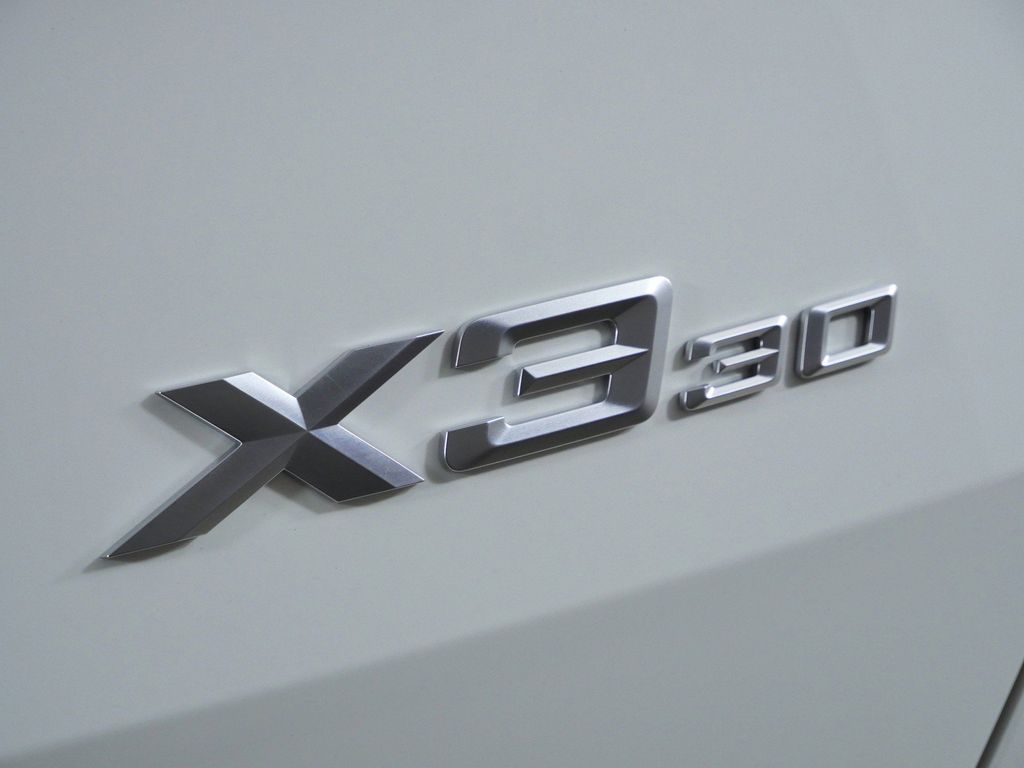 Thumbnail: 2026 BMW X3 - 22