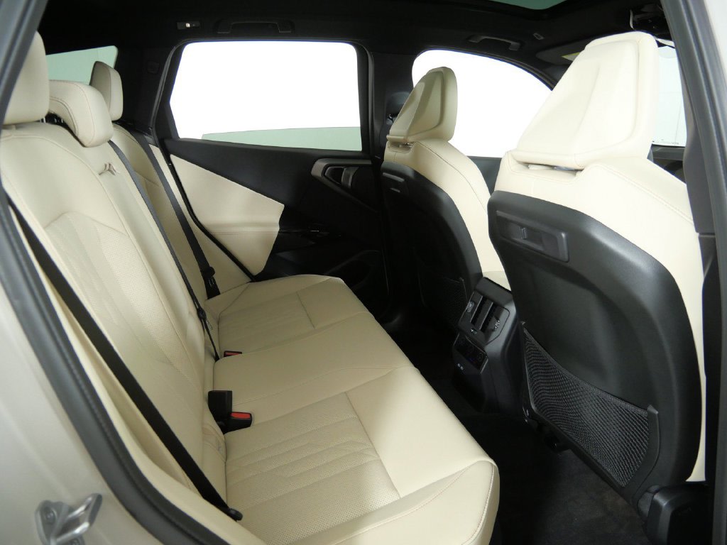 Thumbnail: 2026 BMW X3 - 11