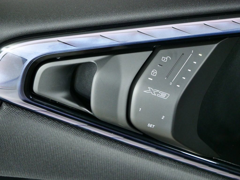 Thumbnail: 2025 BMW X3 - 37