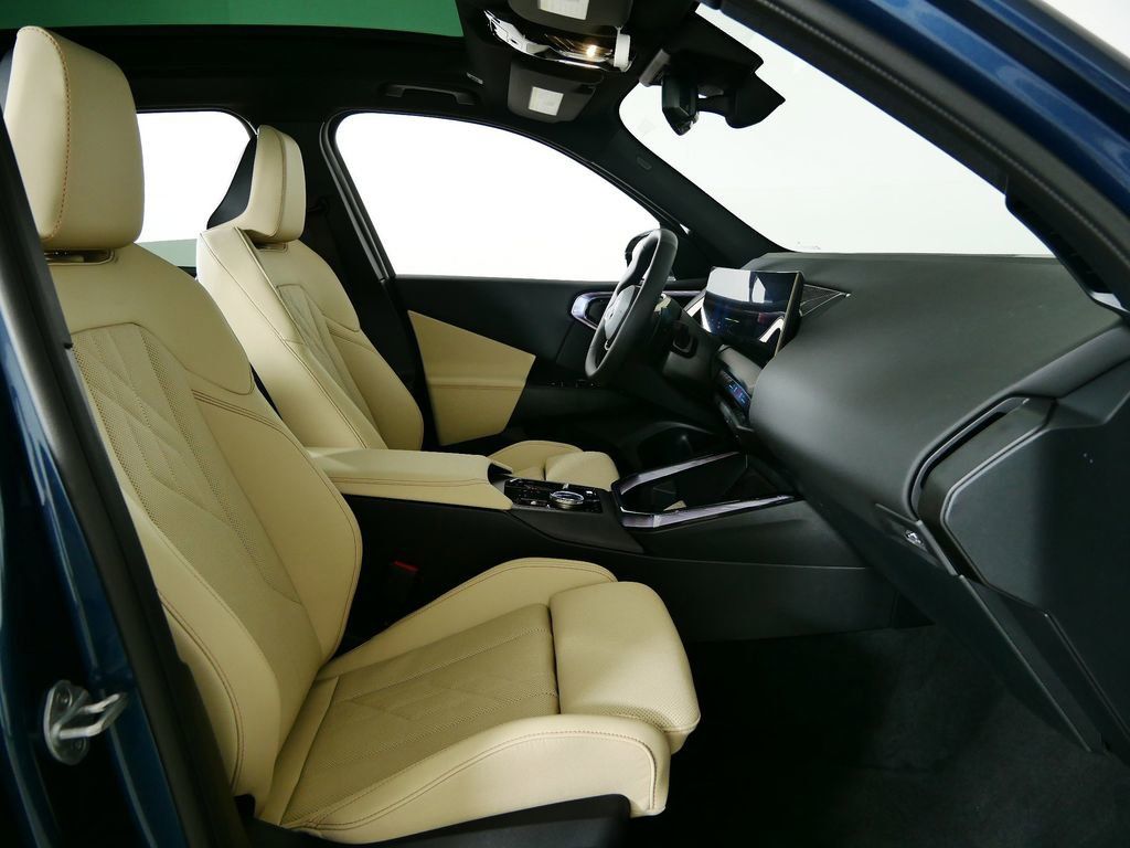 Thumbnail: 2025 BMW X3 - 9