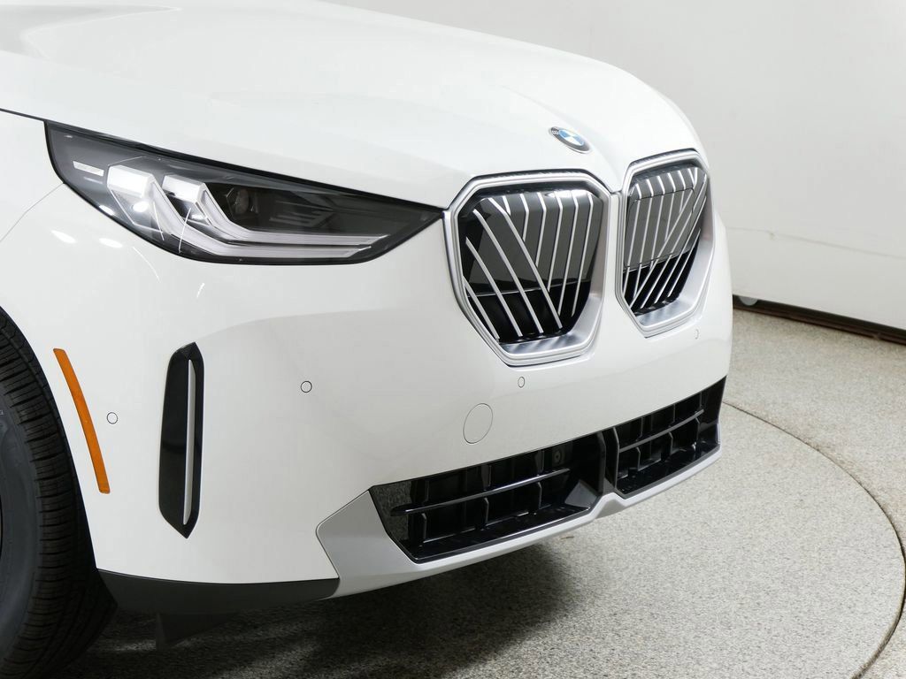 Thumbnail: 2026 BMW X3 - 16