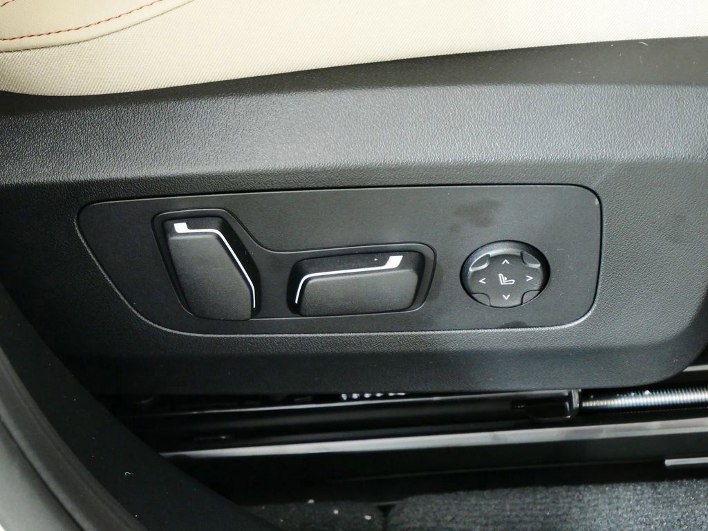 Thumbnail: 2026 BMW X3 - 25