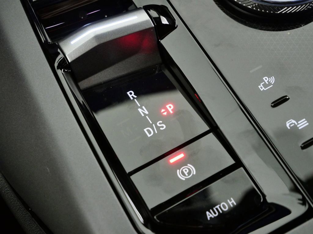 Thumbnail: 2026 BMW X3 - 13