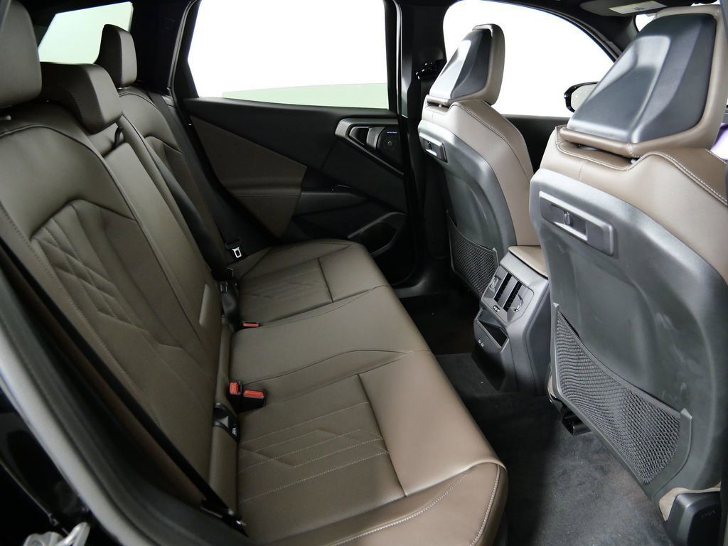 Thumbnail: 2026 BMW X3 - 11