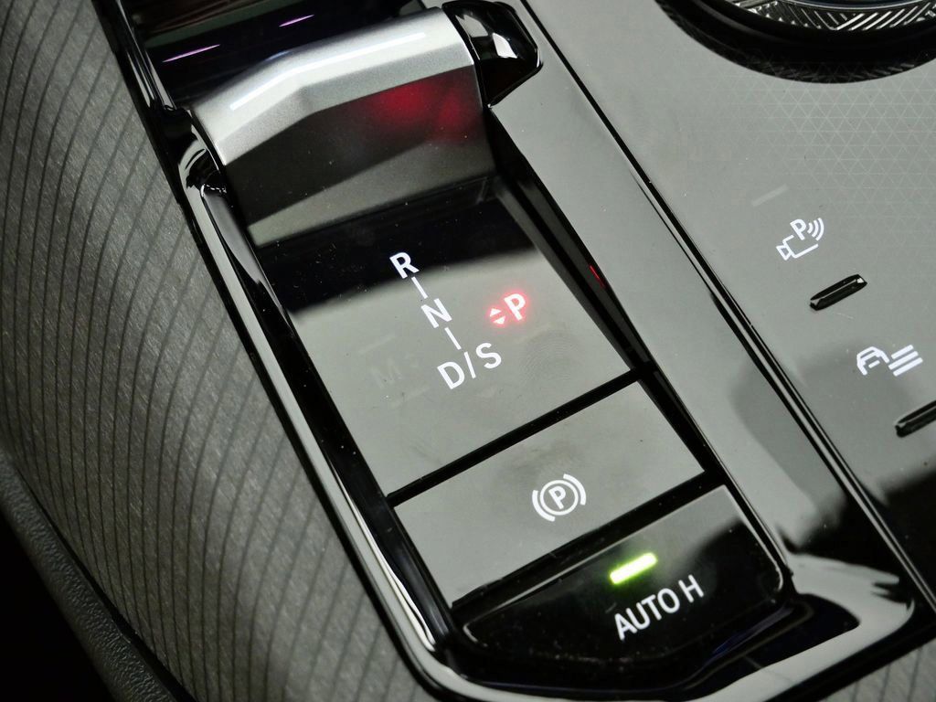 Thumbnail: 2026 BMW X3 - 13