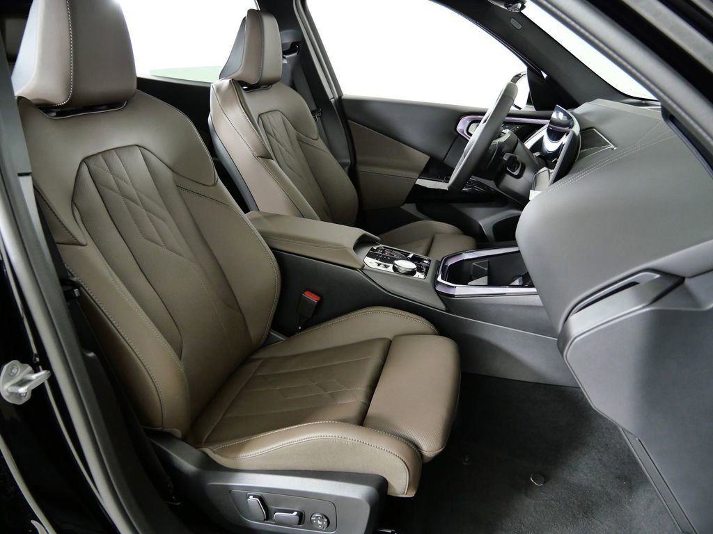 Thumbnail: 2026 BMW X3 - 10