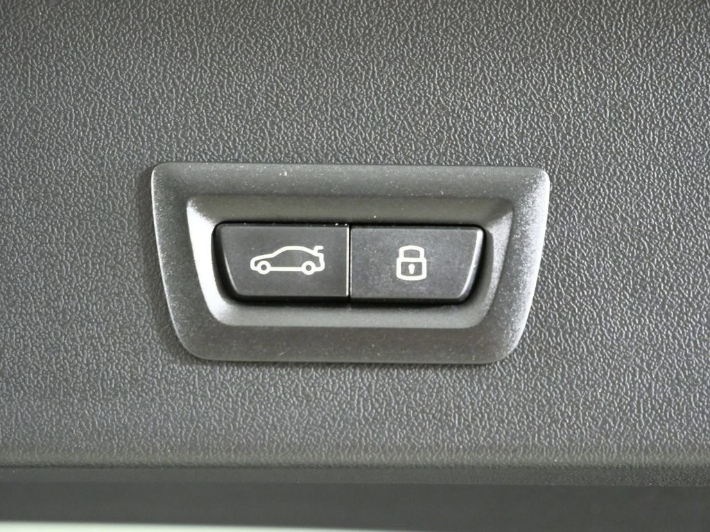 Thumbnail: 2026 BMW X3 - 33