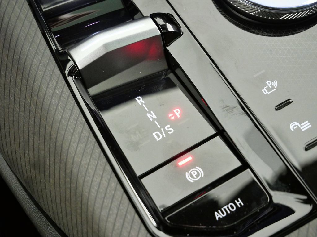 Thumbnail: 2026 BMW X3 - 13