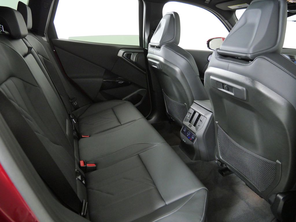 Thumbnail: 2026 BMW X3 - 11