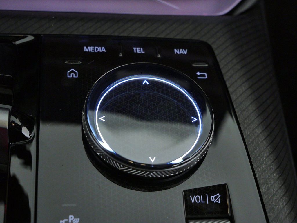 Thumbnail: 2026 BMW X3 - 13