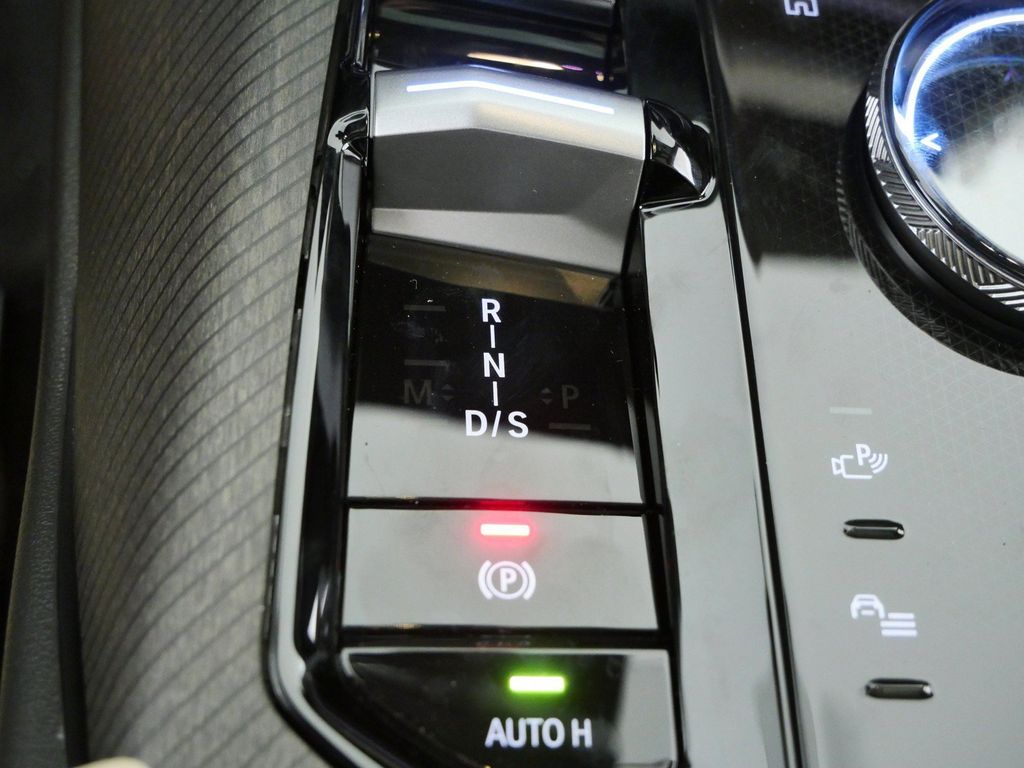Thumbnail: 2026 BMW X3 - 14