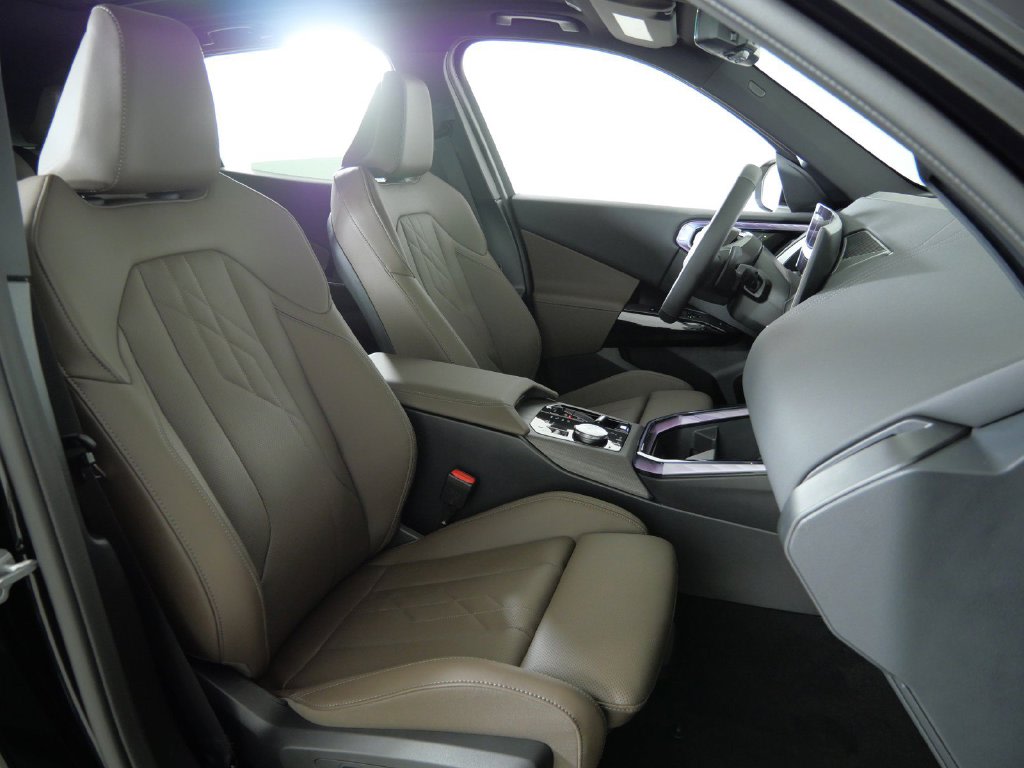 Thumbnail: 2026 BMW X3 - 10