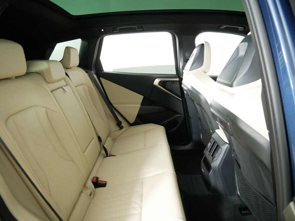 Thumbnail: 2025 BMW X3 - 27