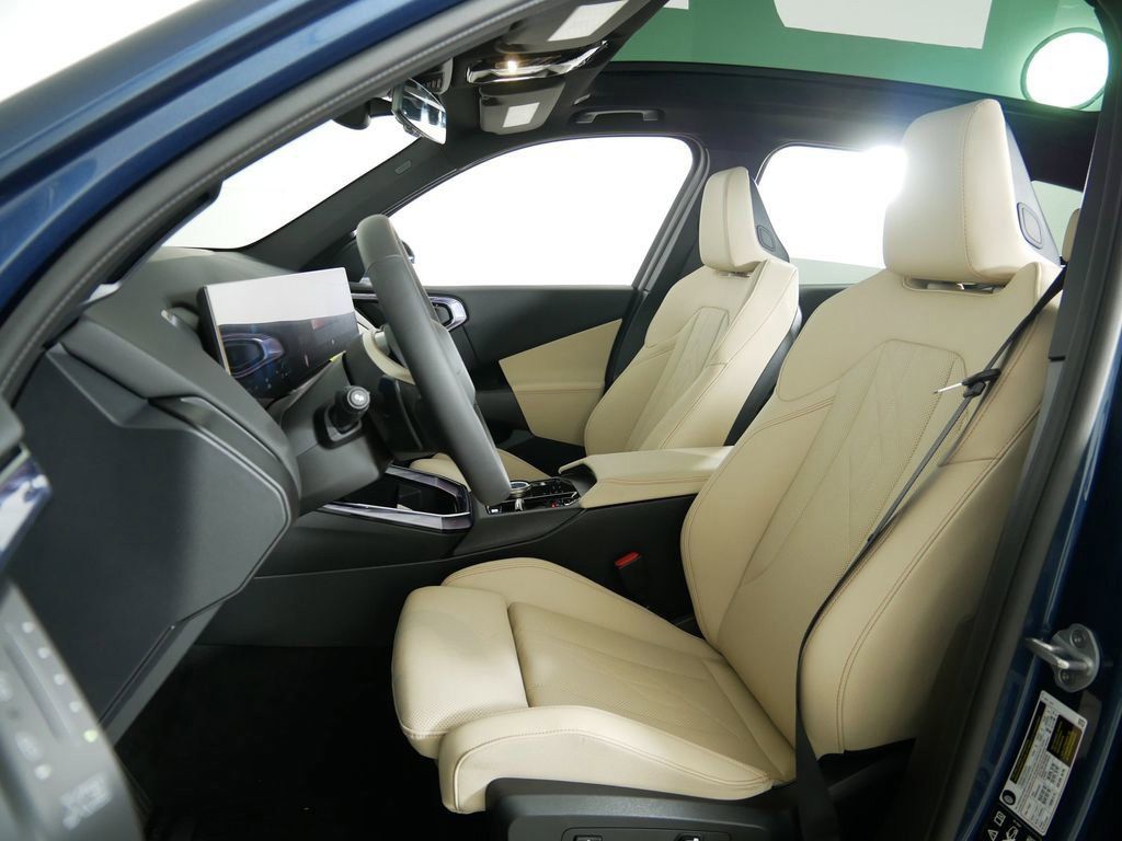 Thumbnail: 2025 BMW X3 - 37