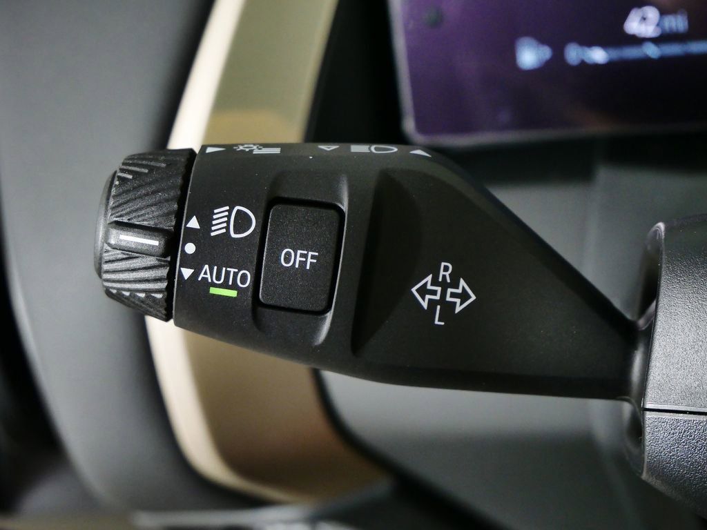 Thumbnail: 2025 BMW X3 - 17