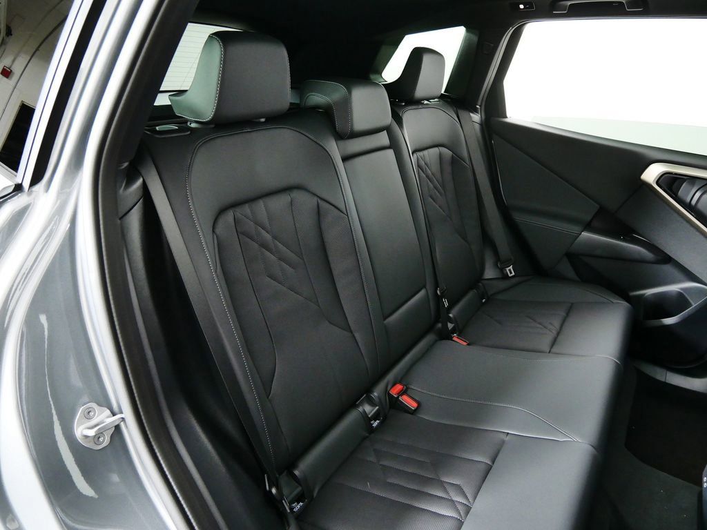 Thumbnail: 2025 BMW X3 - 34