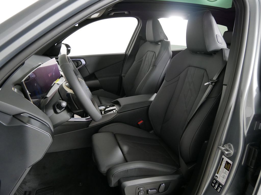 Thumbnail: 2025 BMW X3 - 38