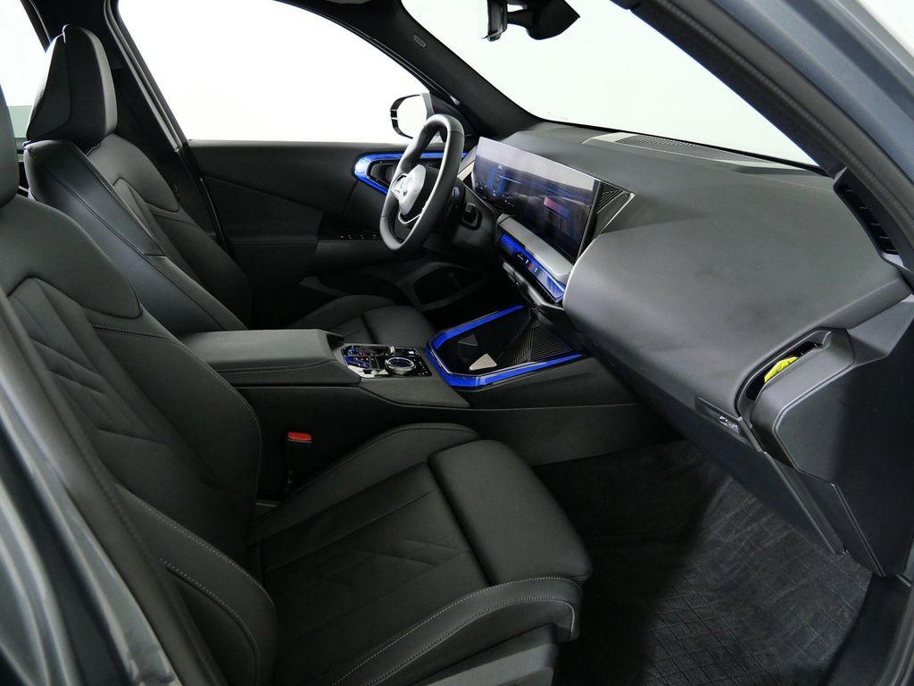 Thumbnail: 2025 BMW X3 - 9