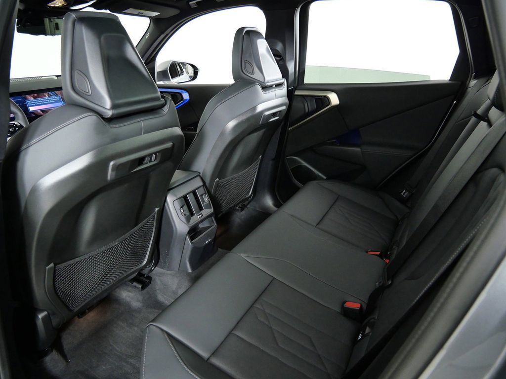 Thumbnail: 2025 BMW X3 - 34
