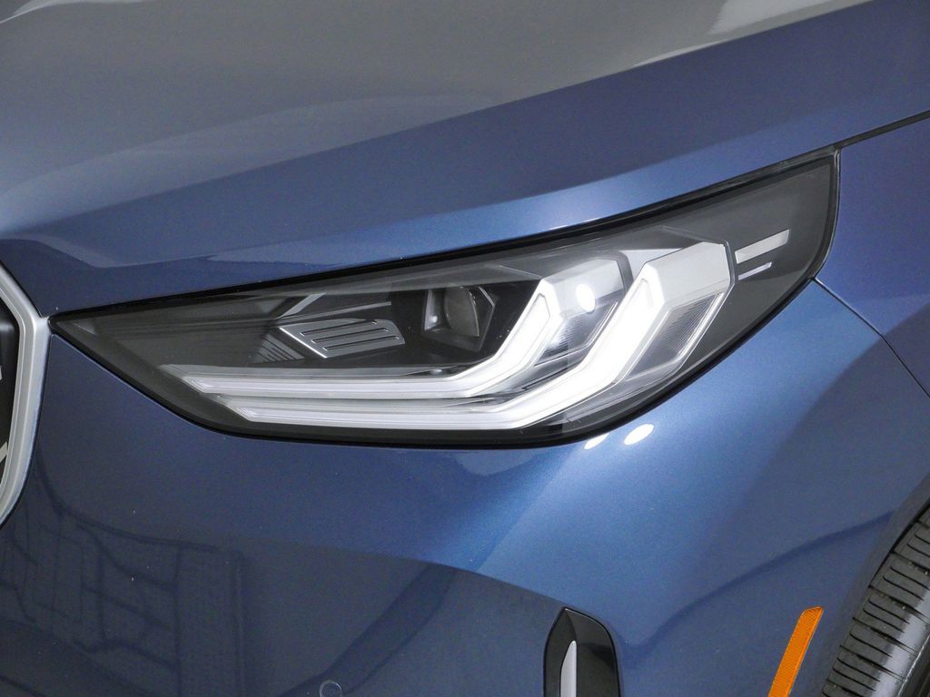 Thumbnail: 2025 BMW X3 - 17