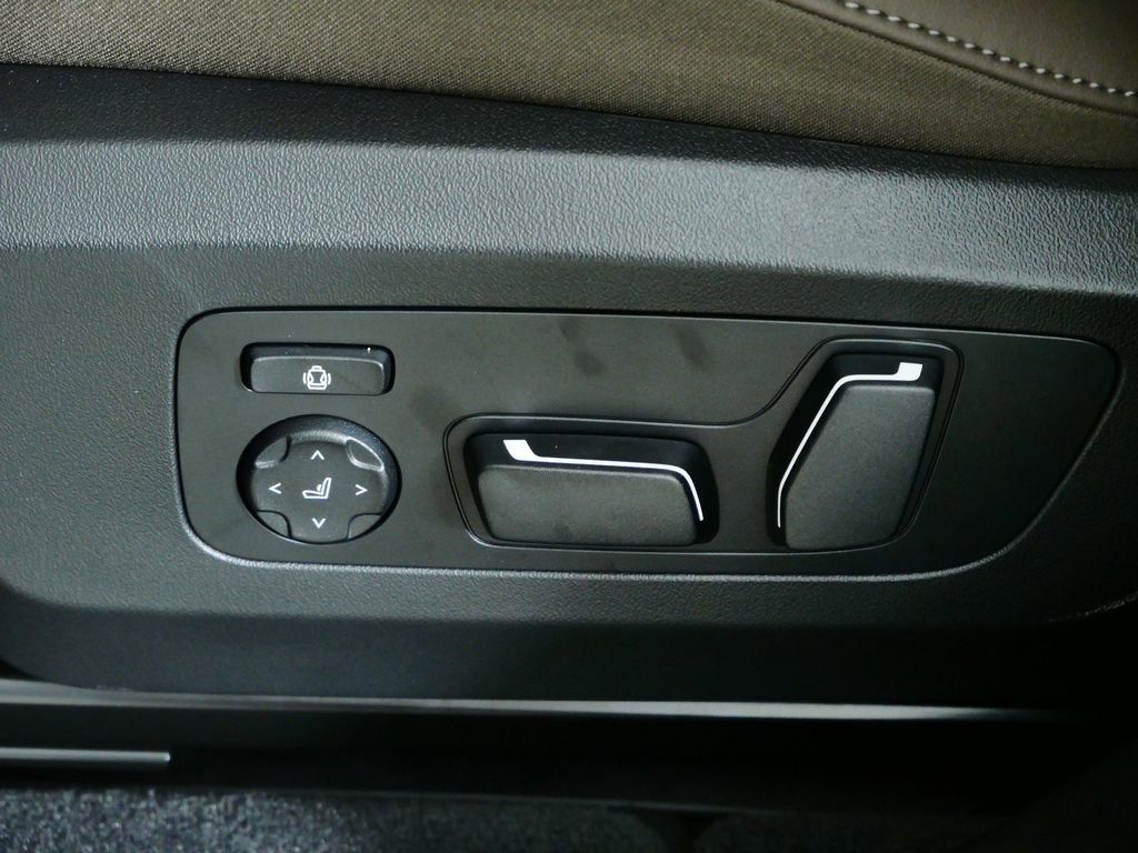 Thumbnail: 2026 BMW X3 - 37