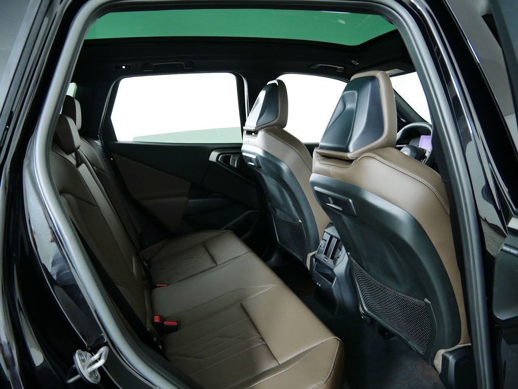 Thumbnail: 2026 BMW X3 - 11