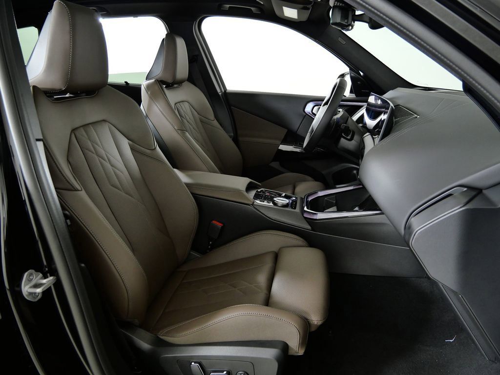 Thumbnail: 2026 BMW X3 - 10