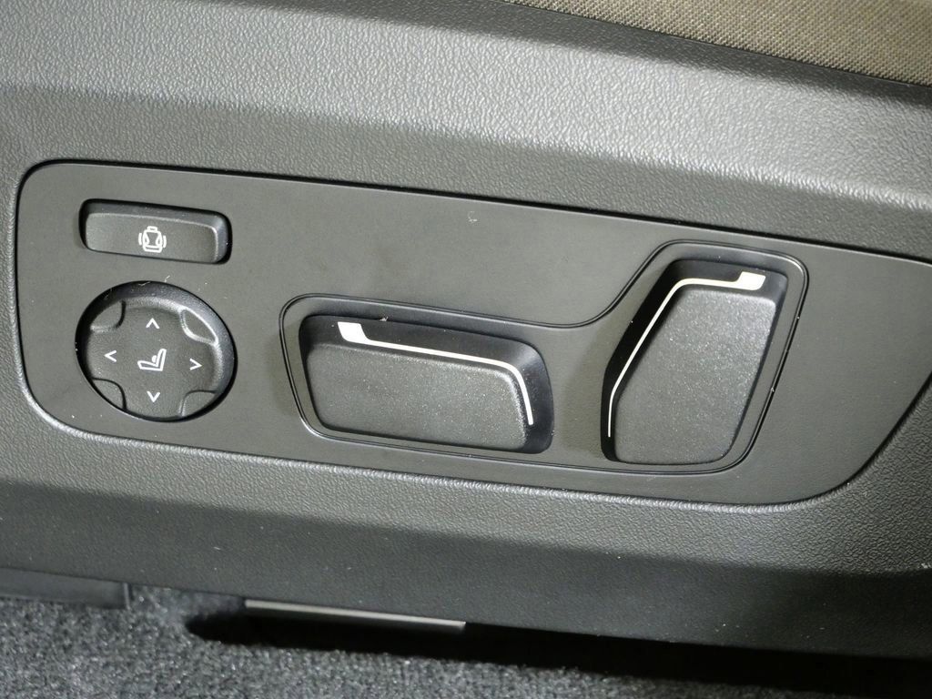 Thumbnail: 2026 BMW X3 - 42
