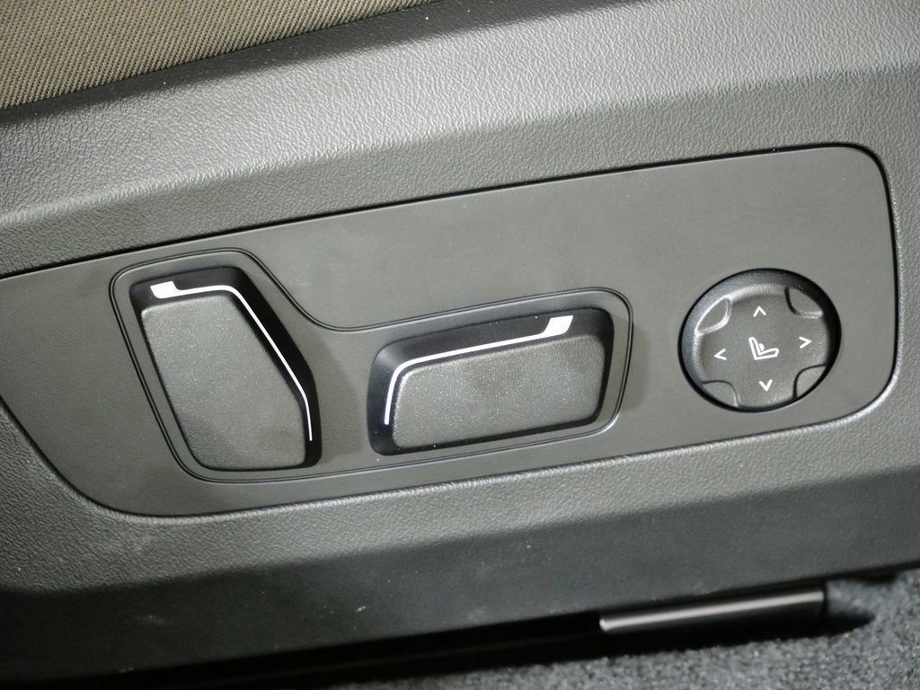 Thumbnail: 2026 BMW X3 - 29