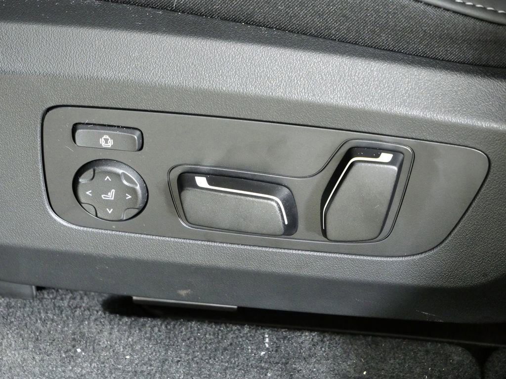 Thumbnail: 2026 BMW X3 - 41