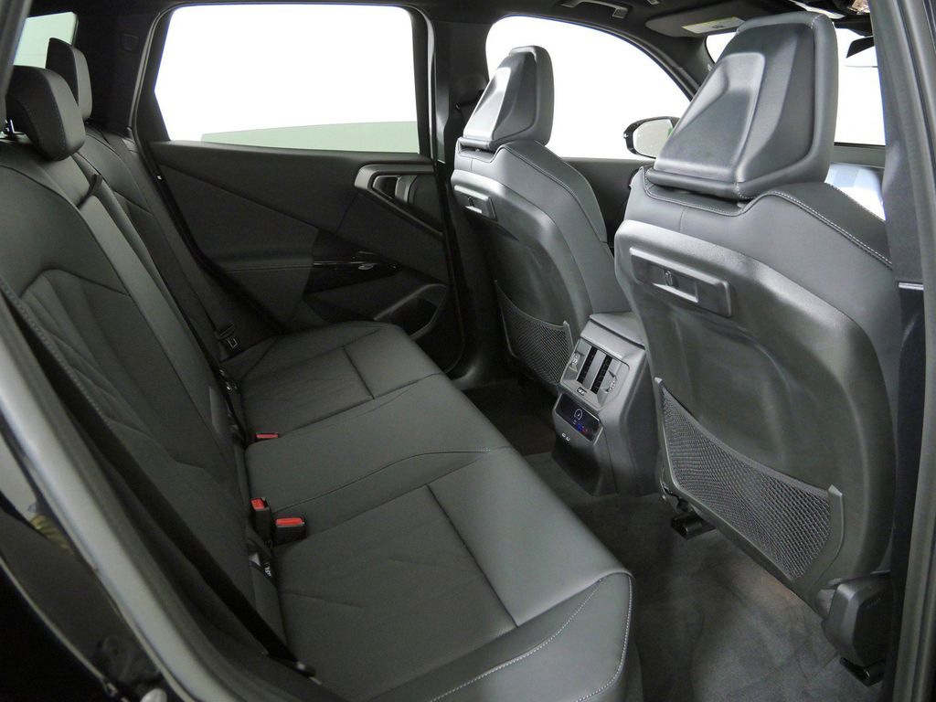Thumbnail: 2026 BMW X3 - 11