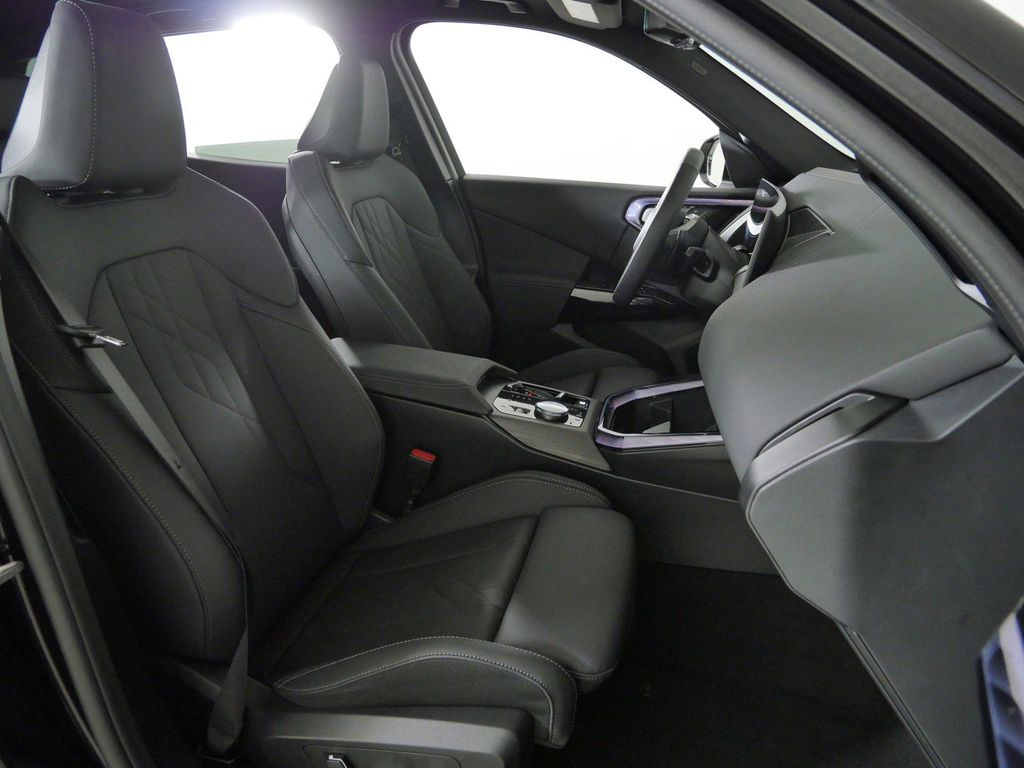 Thumbnail: 2026 BMW X3 - 10