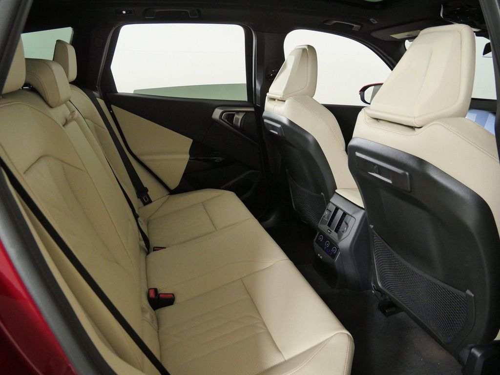 Thumbnail: 2026 BMW X3 - 11