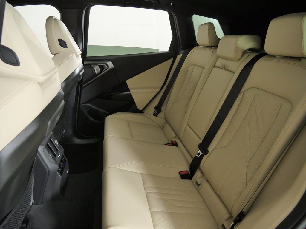 Thumbnail: 2026 BMW X3 - 36