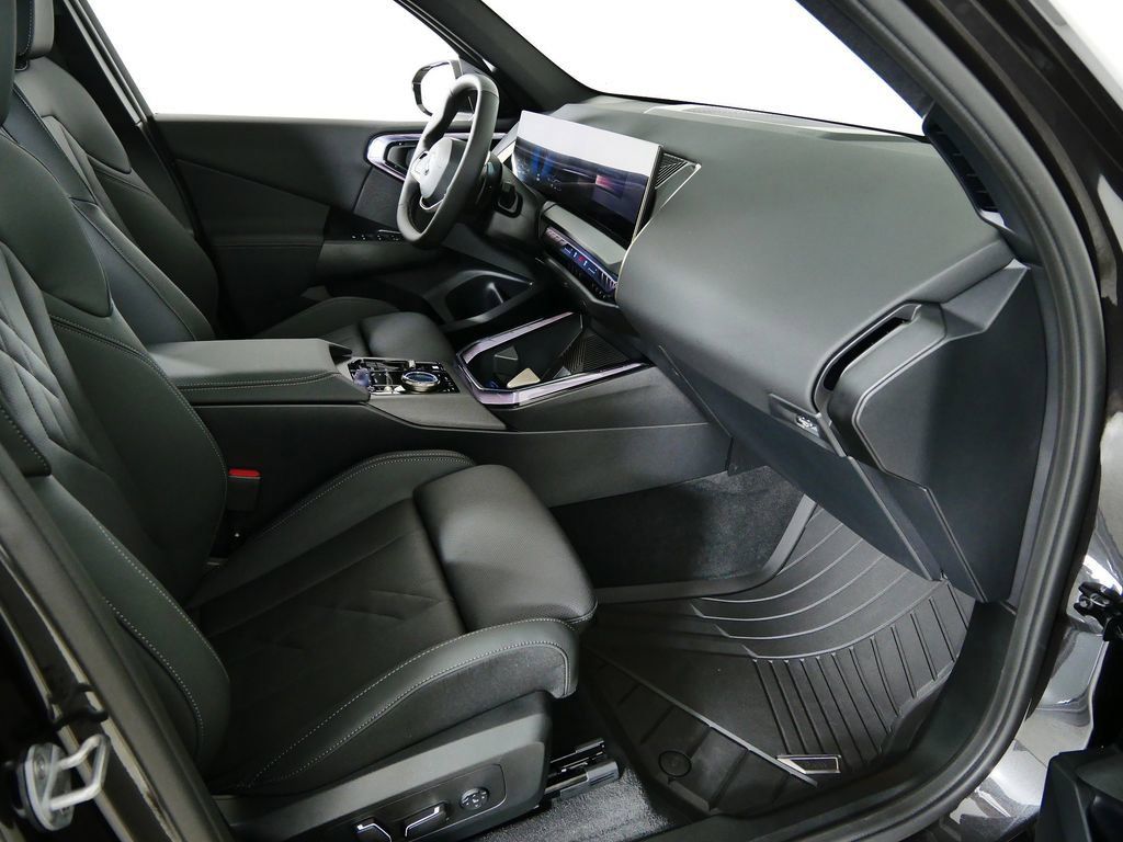 Thumbnail: 2025 BMW X3 - 10