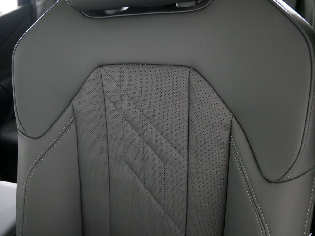 Thumbnail: 2025 BMW X3 - 35