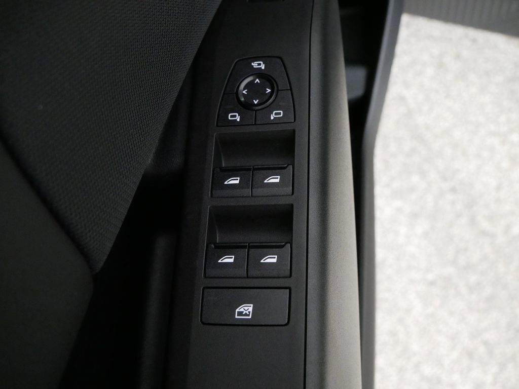 Thumbnail: 2025 BMW X3 - 38