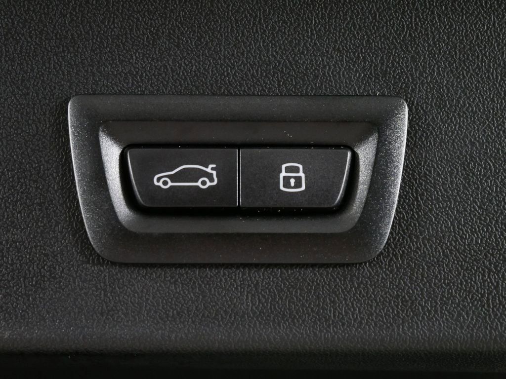 Thumbnail: 2025 BMW X3 - 31