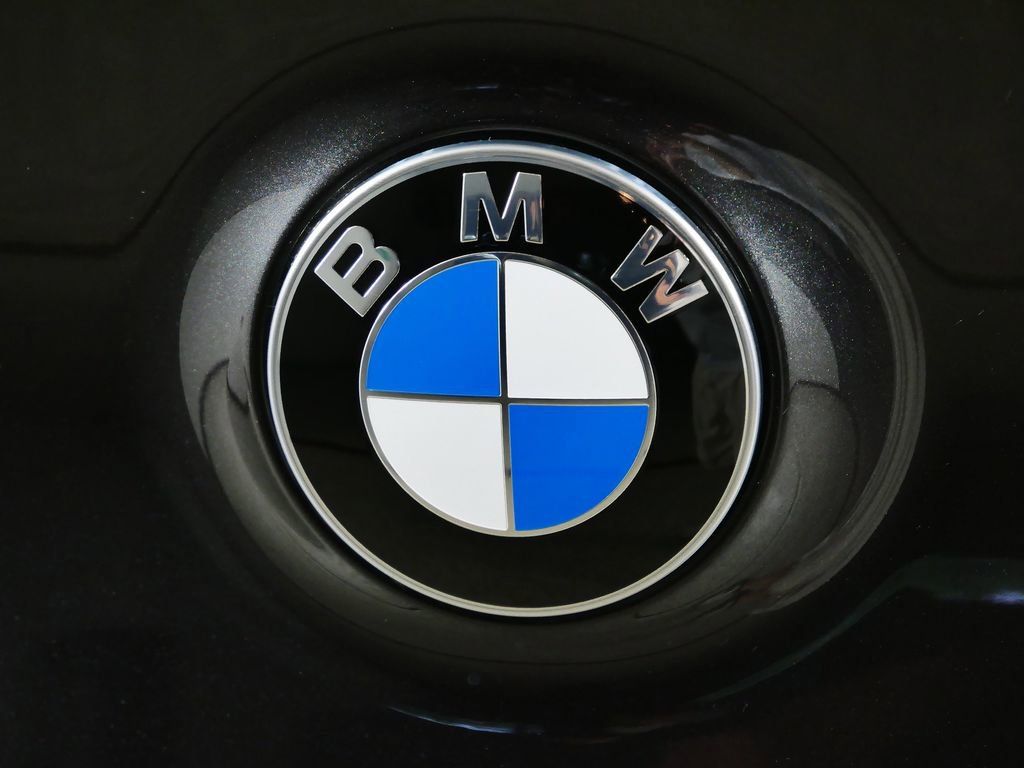 Thumbnail: 2025 BMW X3 - 21