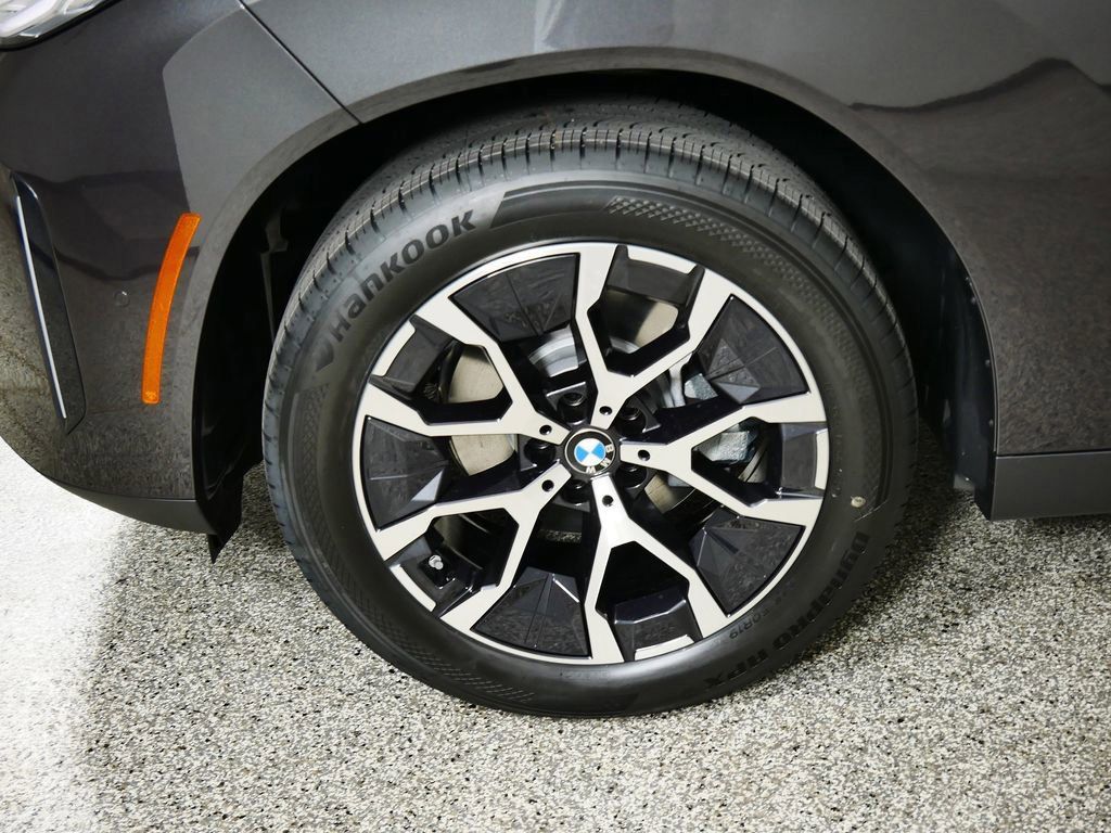 Thumbnail: 2025 BMW X3 - 25