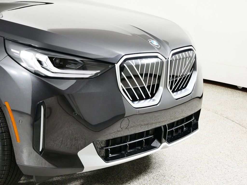 Thumbnail: 2025 BMW X3 - 17