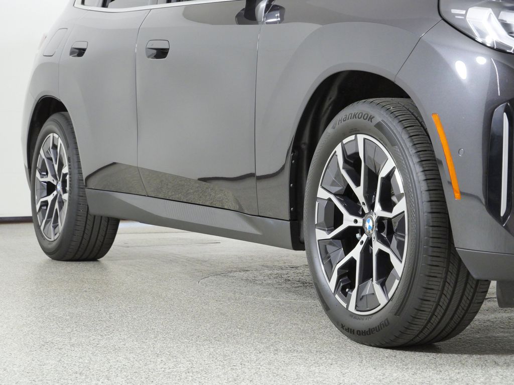 Thumbnail: 2025 BMW X3 - 8