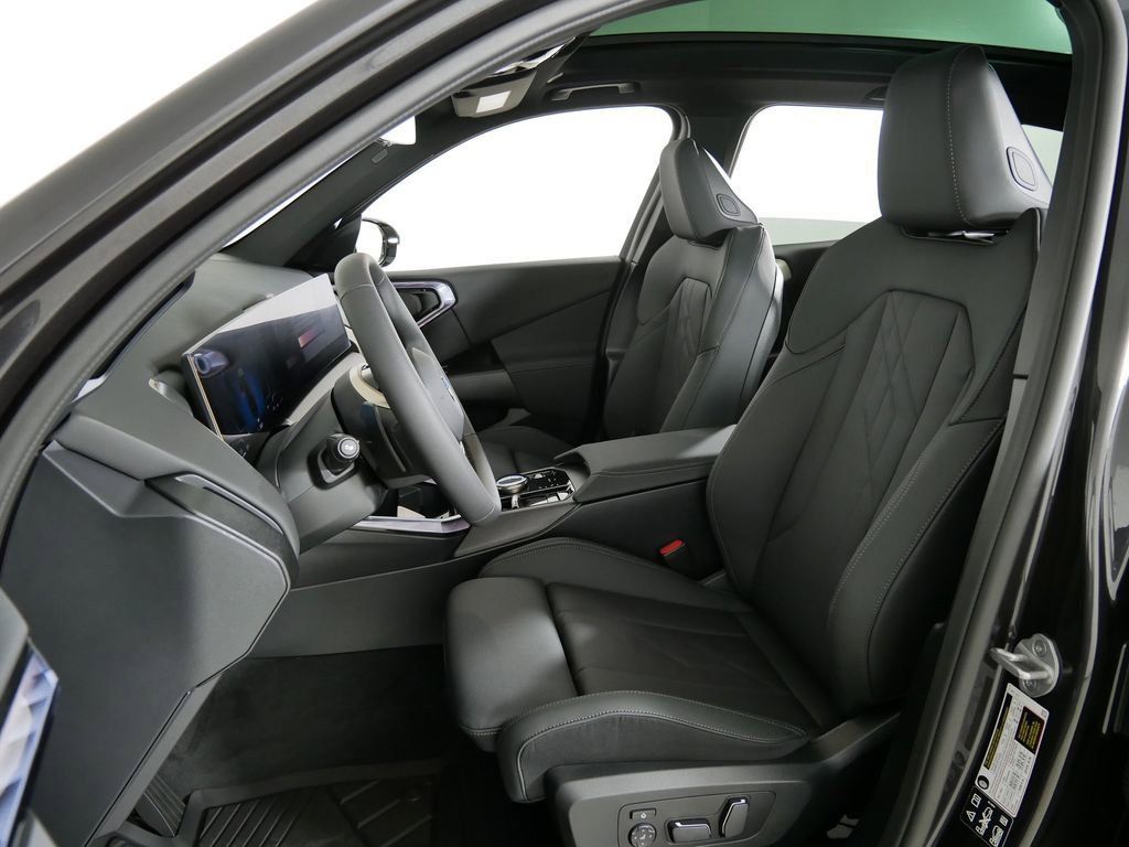 Thumbnail: 2025 BMW X3 - 10