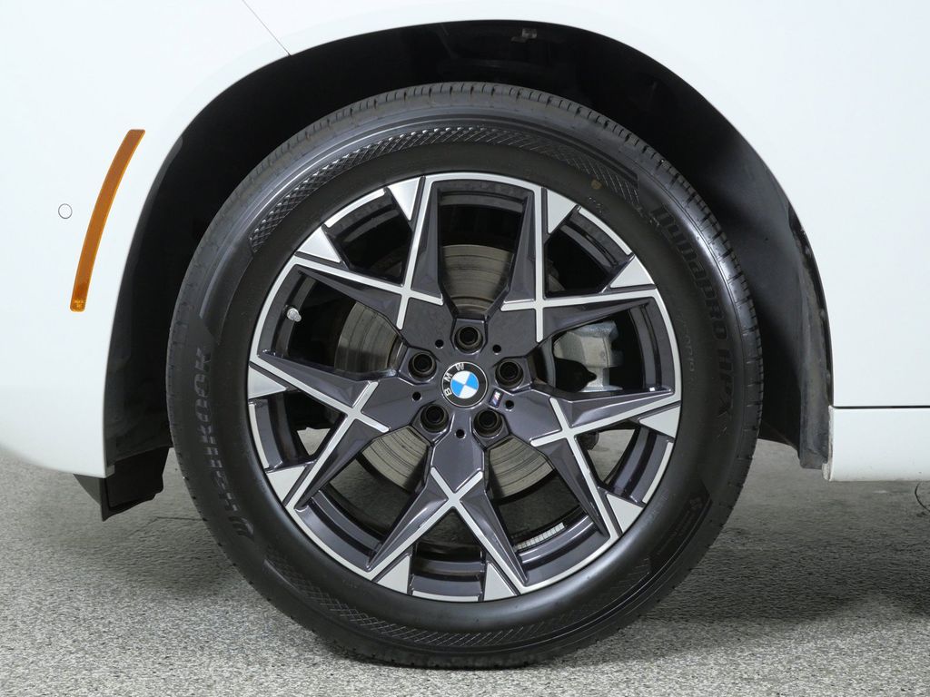 Thumbnail: 2025 BMW X3 - 8